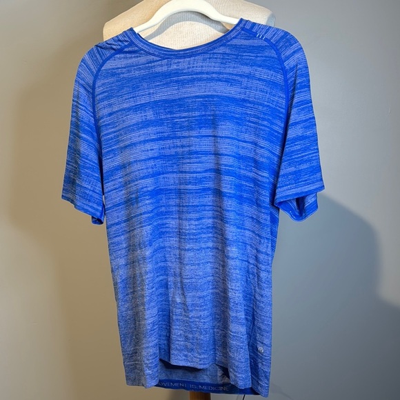 lululemon athletica Blue Heathered Men's Tee - Picture 1 of 3